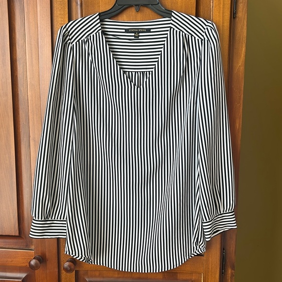 Cynthia Steffe Blouse - Picture 3 of 10
